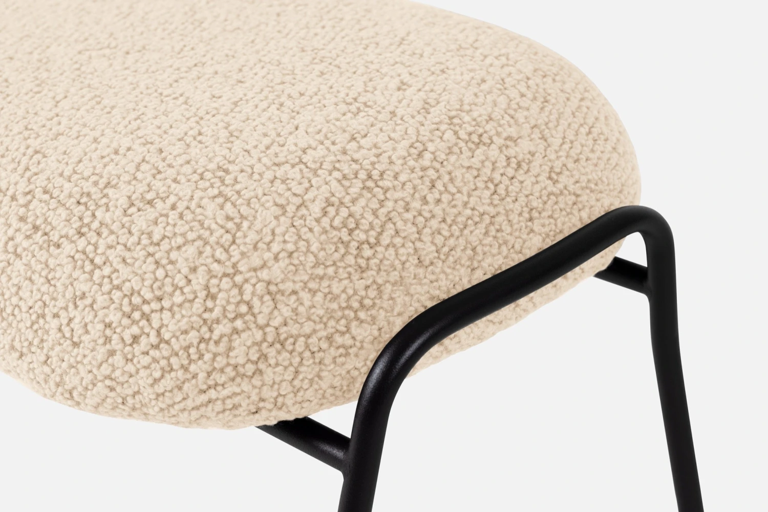 20265HaiLoungeChair_OttomanEggshell03.jpg Luca Nichetto Hai Lounge Chair + Ottoman