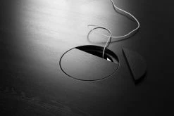 Staffan Holm Alle Round Media Table