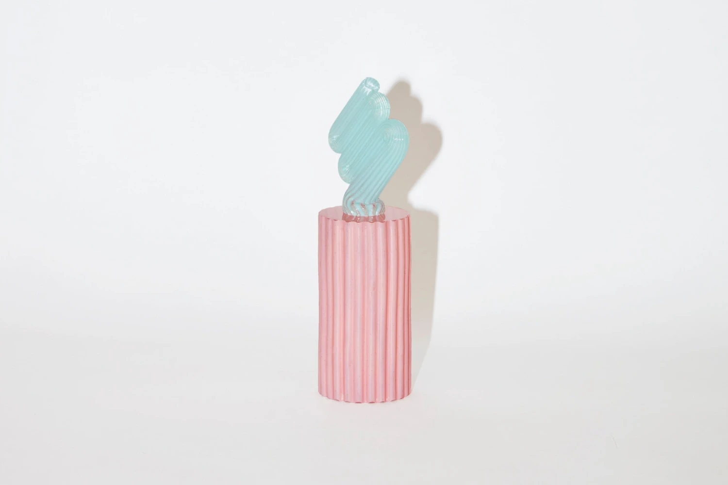 70033MonumentPinkBase_CeladonSwirl02.jpg Rasmus Nossbring Monument