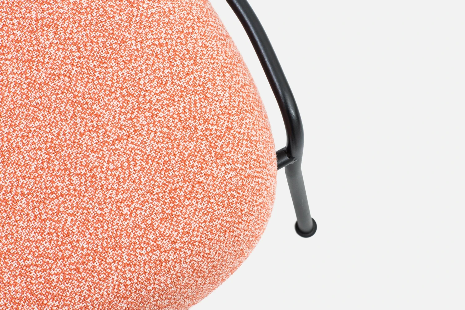 HAI_OTTOMAN_CORAL_CLOSEUP_e7a7bc23-d5a7-44ac-81ad-310e399aca24.jpg Luca Nichetto Hai Lounge Chair + Ottoman