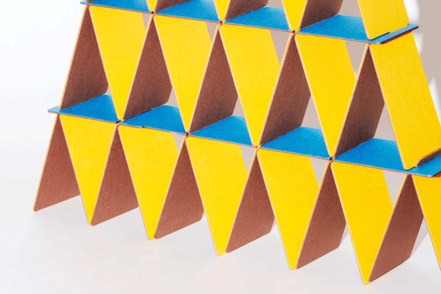 Bertjan Pot Incredible House Of Cards Accessories 5 Bertjan Pot Incredible House Of Cards Accessories