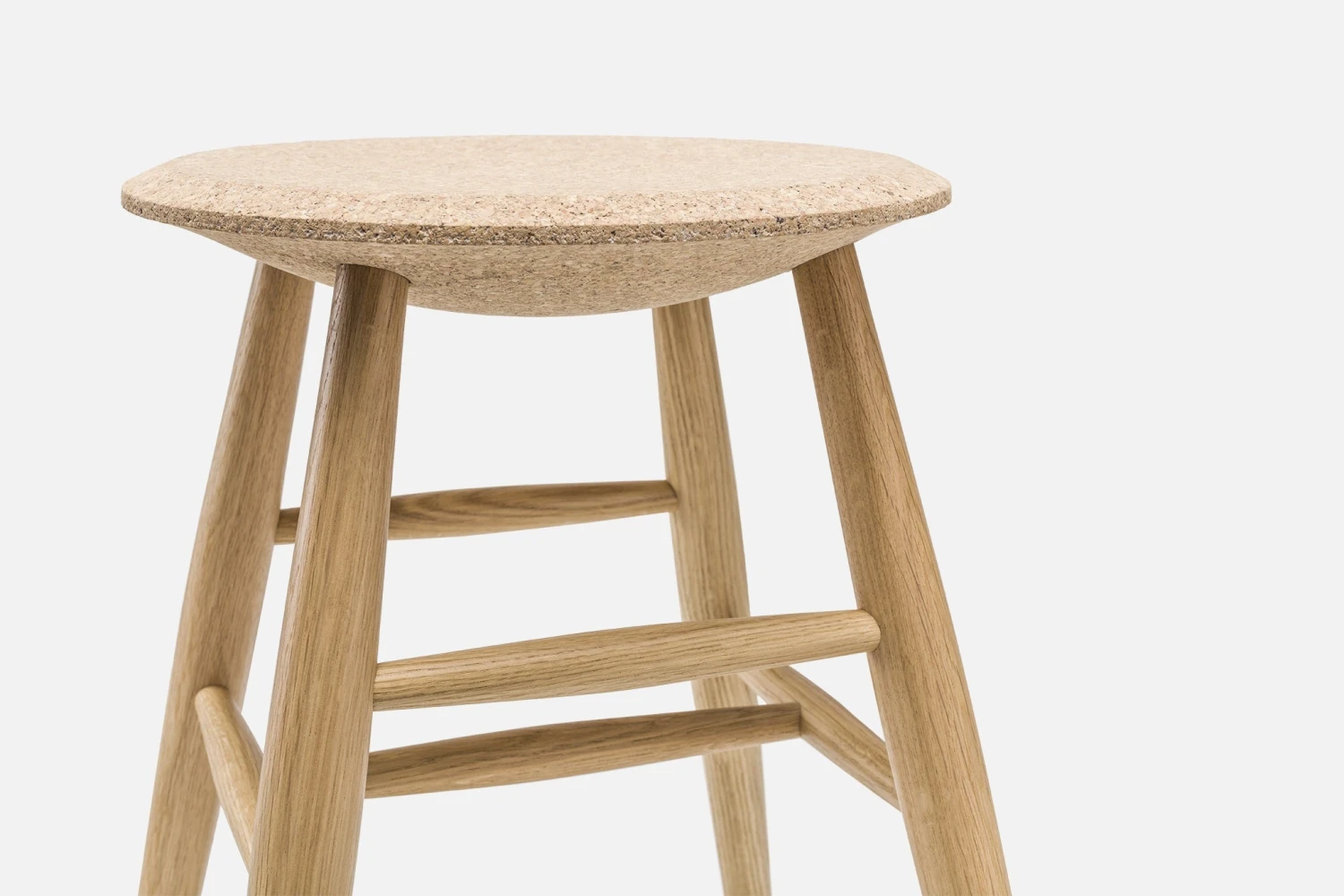Hem-packshot-photo-Ernest_Winczyk-266_Hires_copy1.jpg Lars Beller Fjetland Drifted Stool Furniture