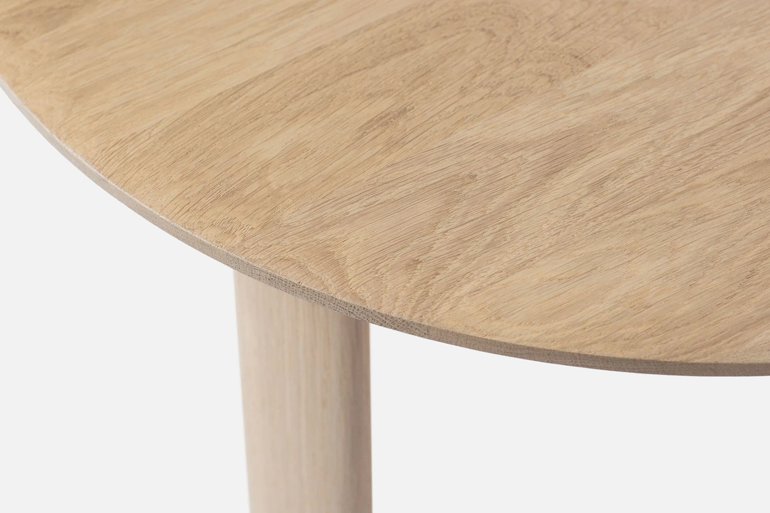 Oak_Closeup2_20b7ad46-2680-4f37-a467-9d1e92300832.jpg Staffan Holm Alle Coffee Table (Set Of 3)