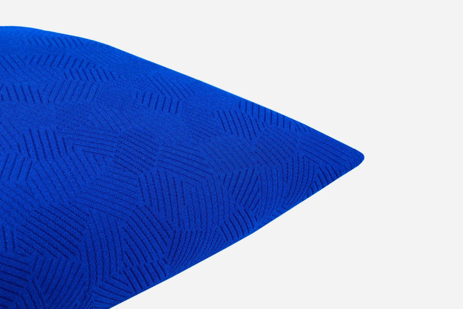 Storm-Cushion_Large_Sky_02.jpg Sylvain Willenz Storm Cushion Large