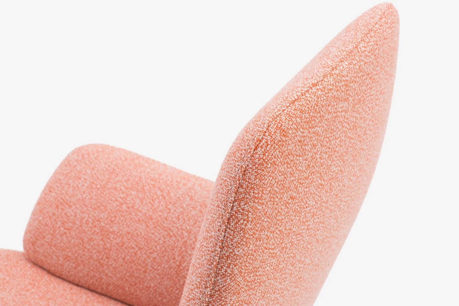 d565b622-89df-4a44-be40-fe60befff1c3_cebdc774-7926-4bde-a326-4c9034ded64e.jpeg Luca Nichetto Hai Lounge Chair + Ottoman